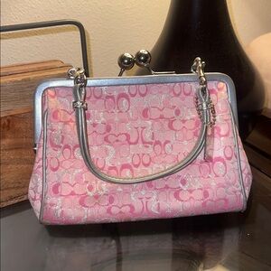 Coach Vintage Kiss Lock Pink Top Handle bag